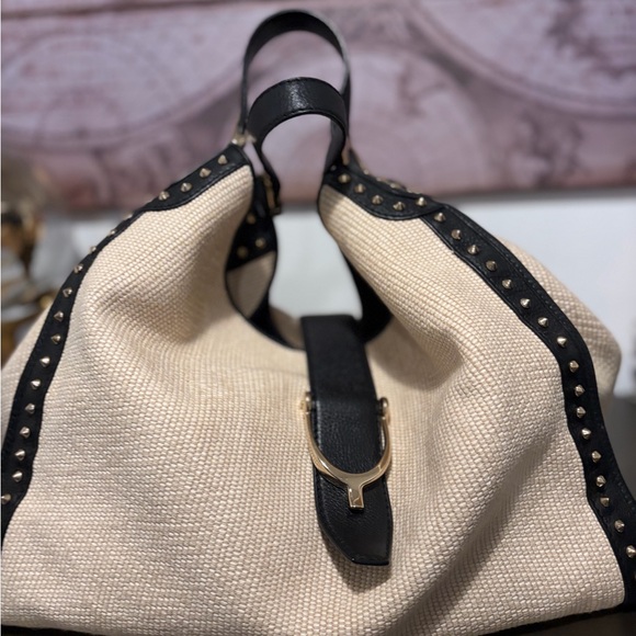 Gucci Studded Raffia and Black leather Stirrup Tote Bag - Picture 7 of 16